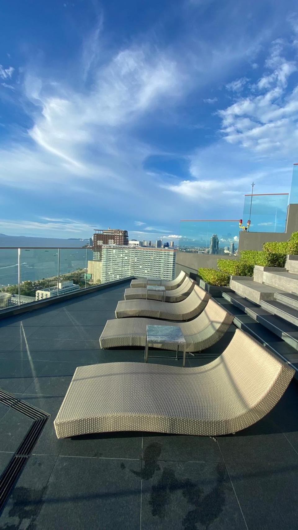 The Edge Central Pattaya Seaview With Infinity Pool & Free Netflix 外观 照片