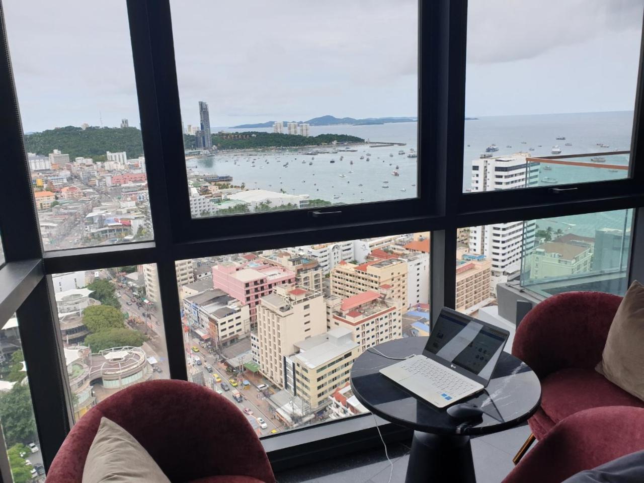 The Edge Central Pattaya Seaview With Infinity Pool & Free Netflix 外观 照片